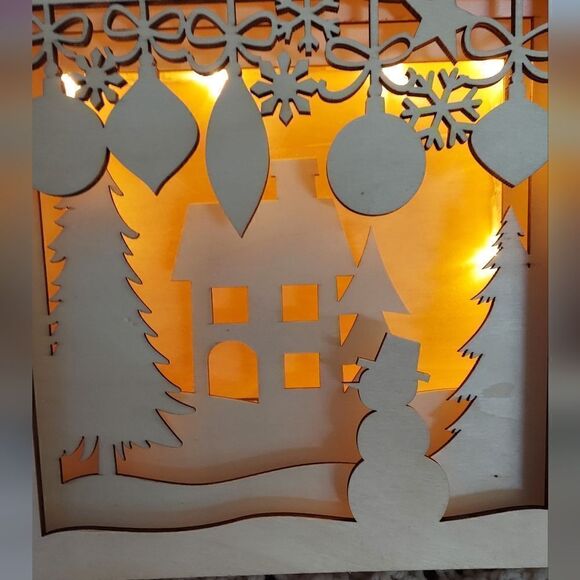 NWOT Christmas Lazer Cut House in Woods Christmas Scene Light Up Decor - Picture 4 of 9